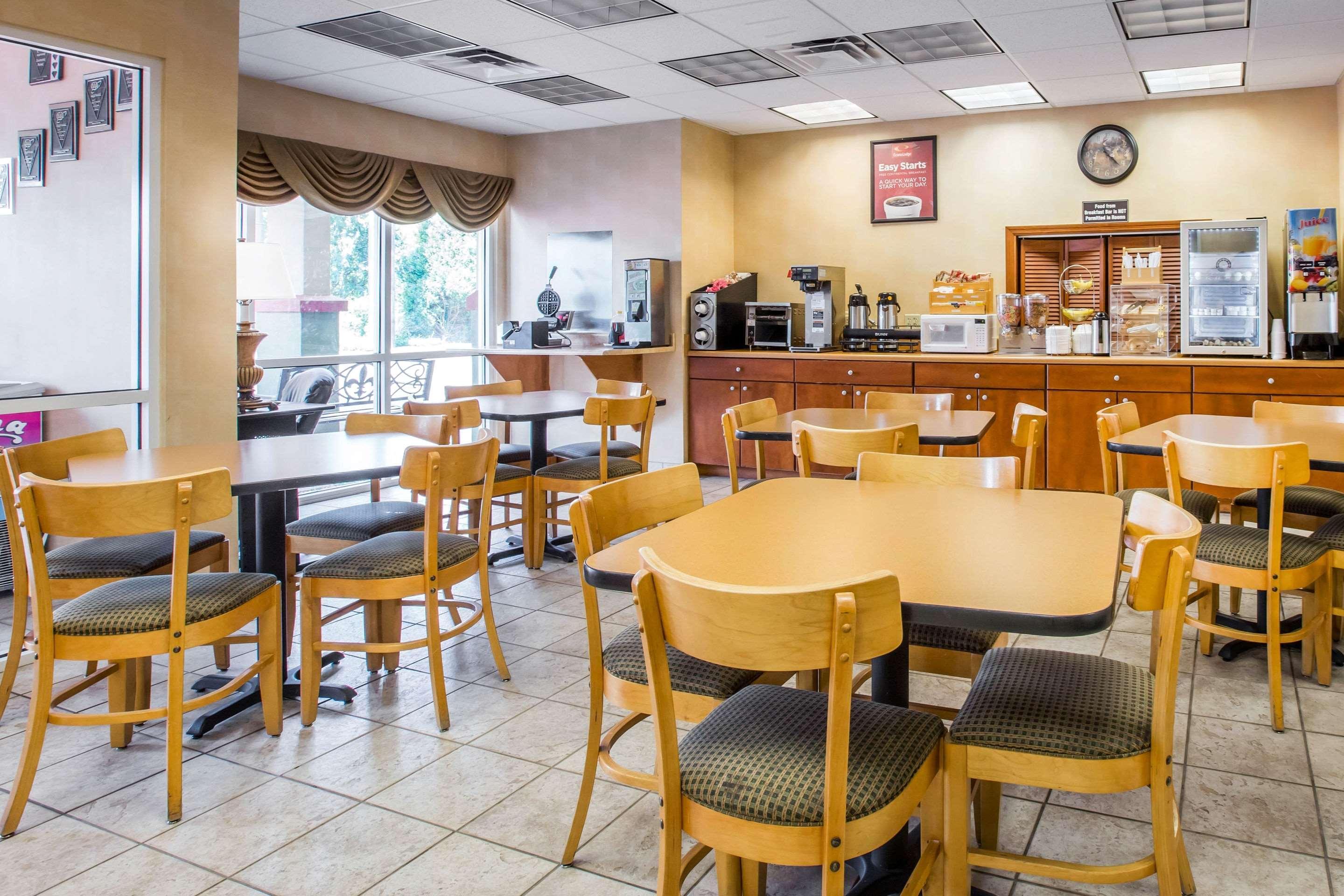Econo Lodge Valdosta Zewnętrze zdjęcie