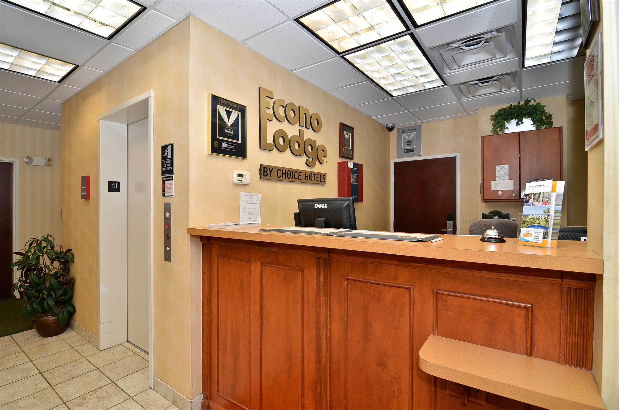 Econo Lodge Valdosta Zewnętrze zdjęcie